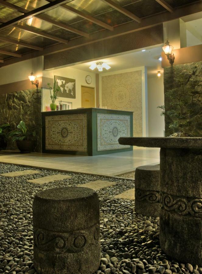 Hanan Hotel Tagaytay - Formerly Tagaytay Wingate Manor Tagaytay City Kültér fotó
